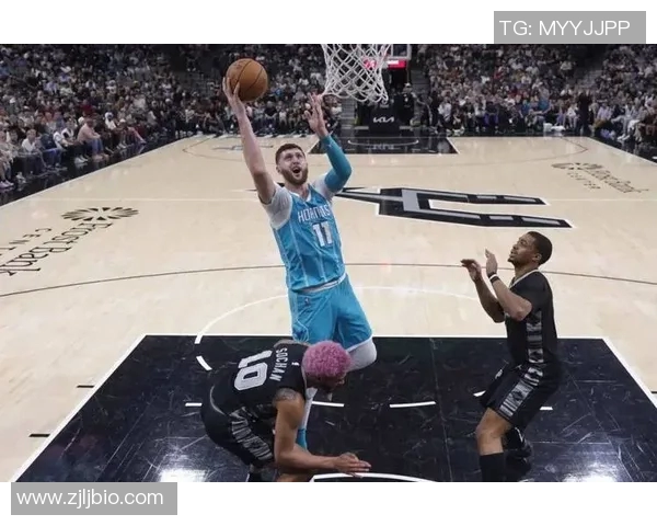 黄蜂已连续7场命中最少15个三分，创队史最长纪录